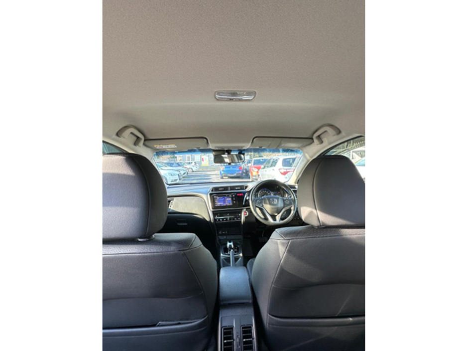 2015 Honda Grace - image 16