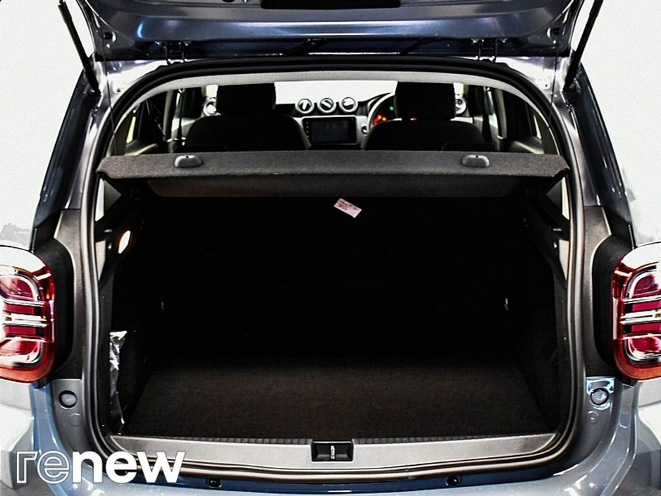 2023 Dacia Duster - image 12