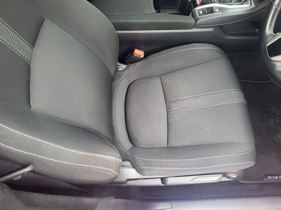 2019 Honda Civic - image 5