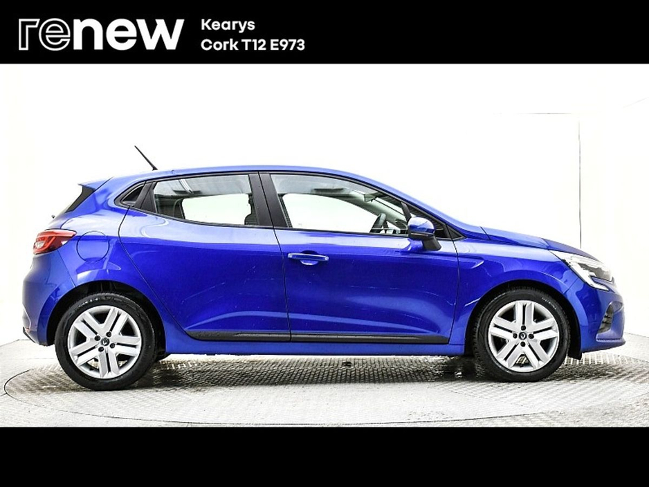 2022 Renault Clio - image 14