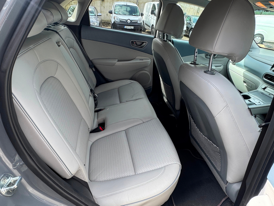 2021 Hyundai Kona - image 14