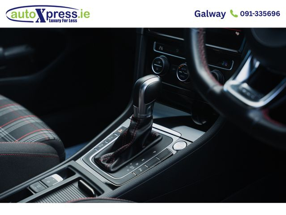 2019 Volkswagen Golf - image 24