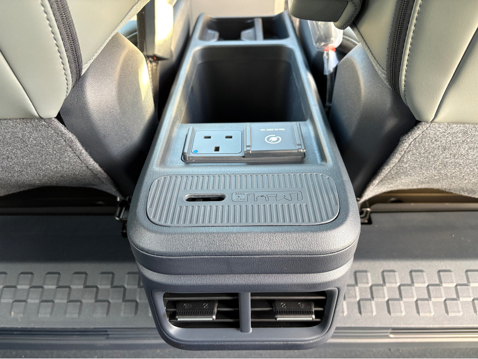 2026 Kia PV5 PASSENGER K4 2026 €46,000