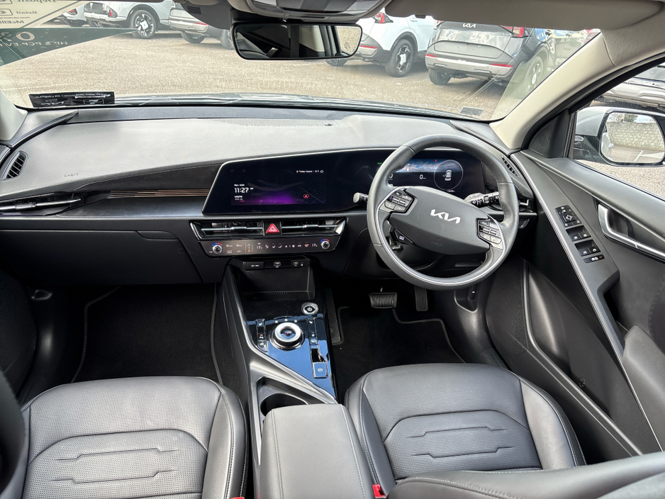 2025 Kia Niro - image 10