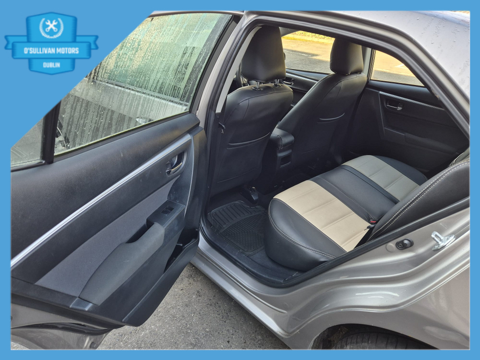 2015 Toyota Corolla - image 17