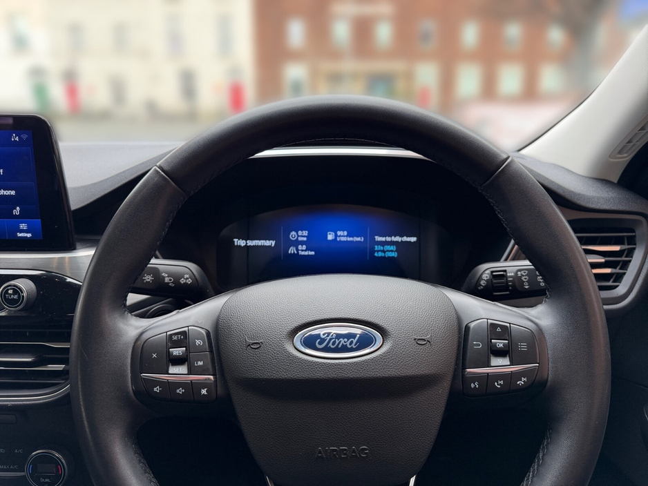 2022 Ford Kuga 2.5 Duratec 190PS FHEV Titanium Auto €27,450