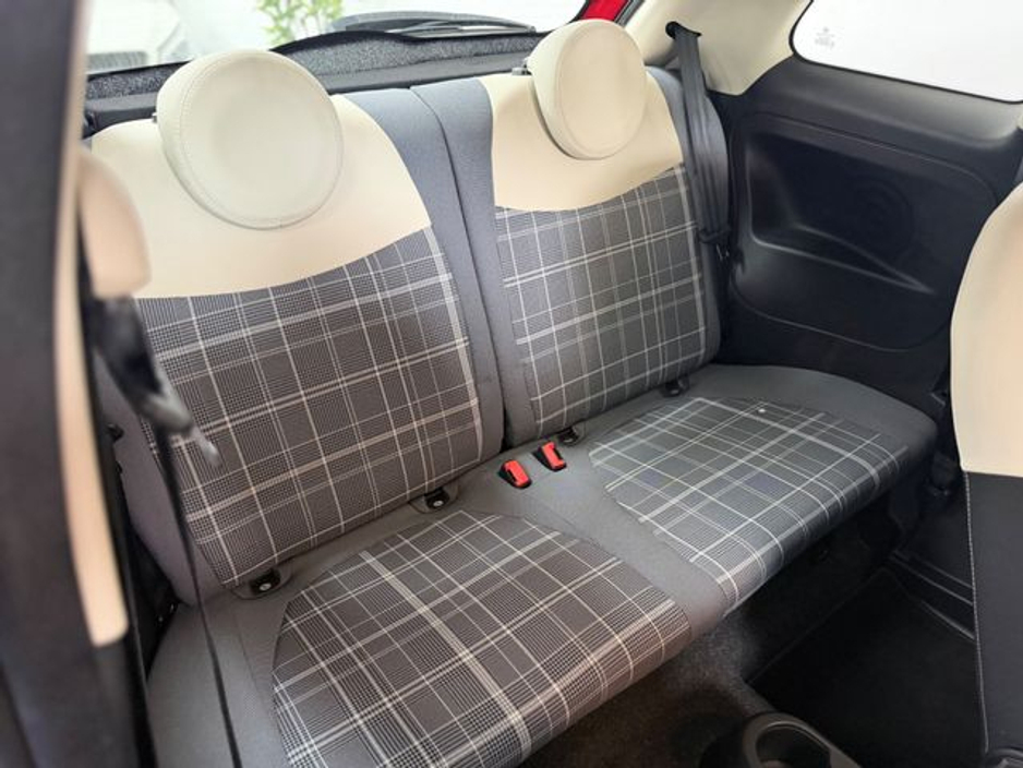 2018 Fiat 500 - image 11