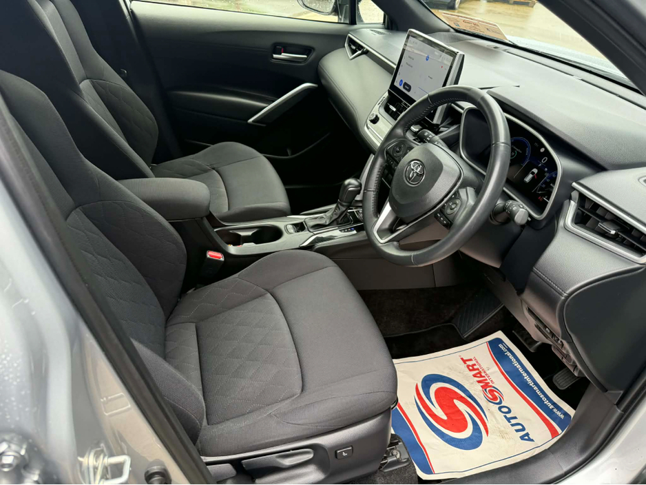 2023 Toyota Corolla - image 10