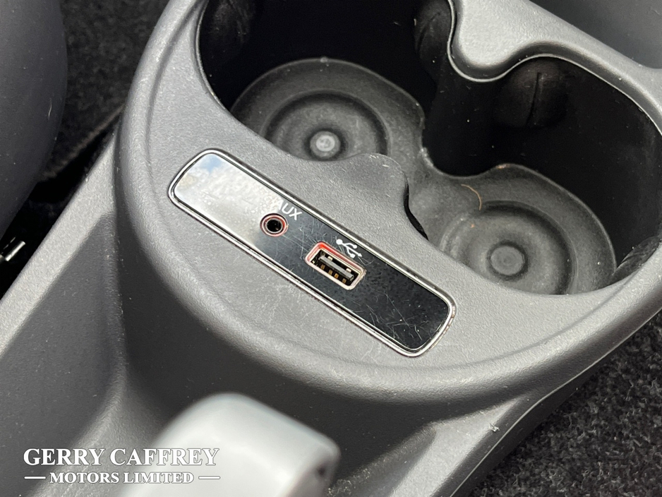 2017 Fiat 500 - image 16