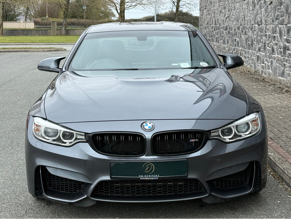 2015 BMW M4 - image 5