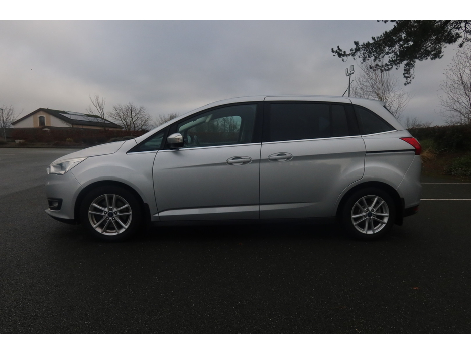 2015 Ford Grand C-Max 1.5 TDCI ZETEC 120 120PS 5DR €7,500