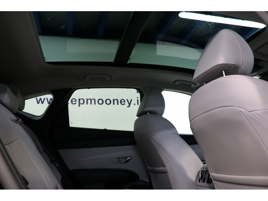 2025 Hyundai Tucson - image 13