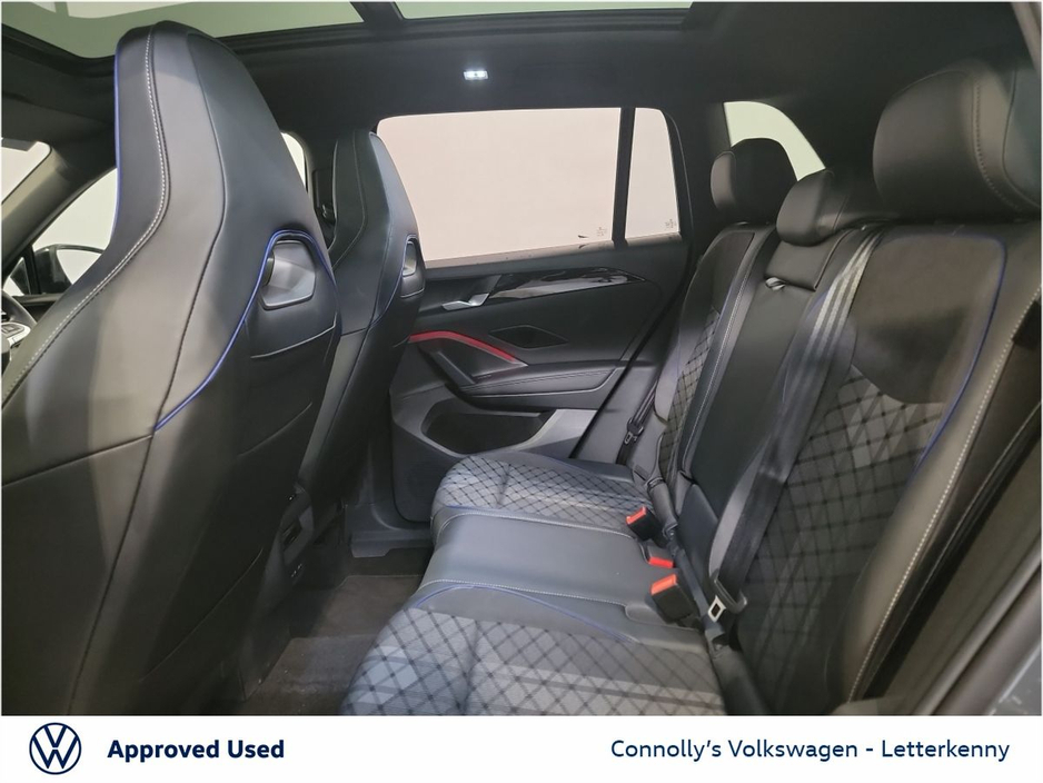 2025 Volkswagen Tiguan - image 7