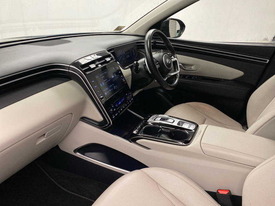 2023 Hyundai Tucson - image 2