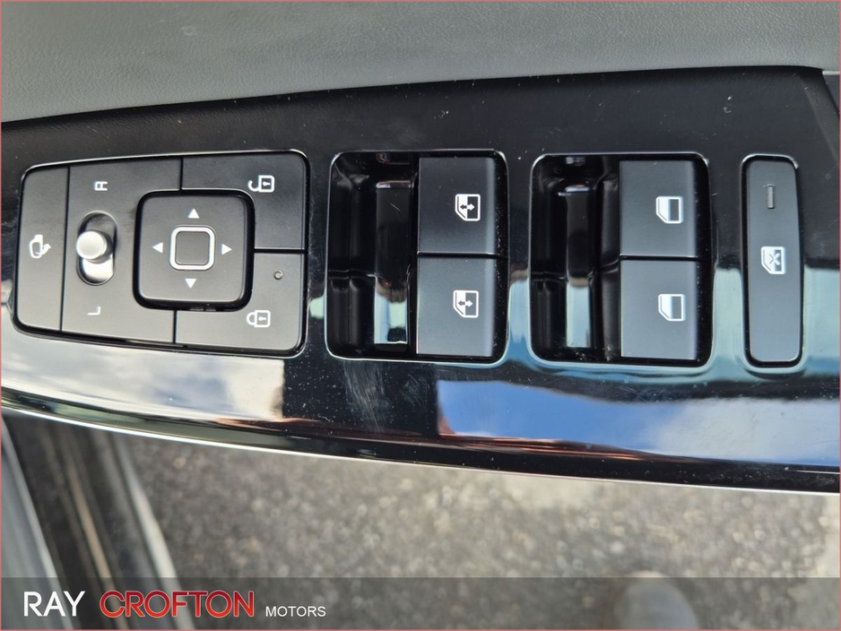 2023 Kia EV6 - image 22