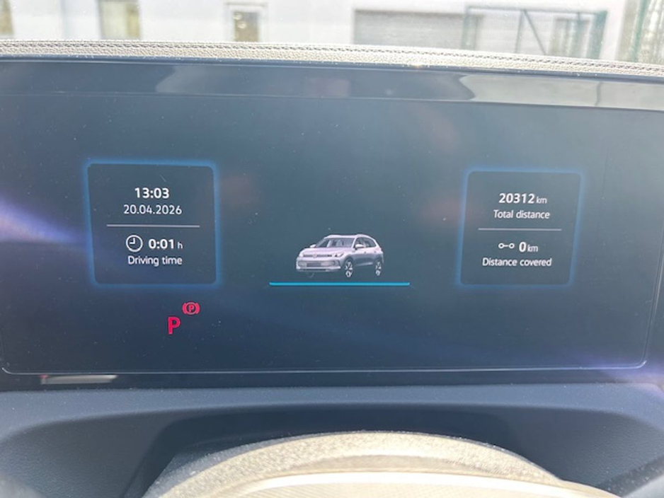 2024 Volkswagen Tiguan - image 6