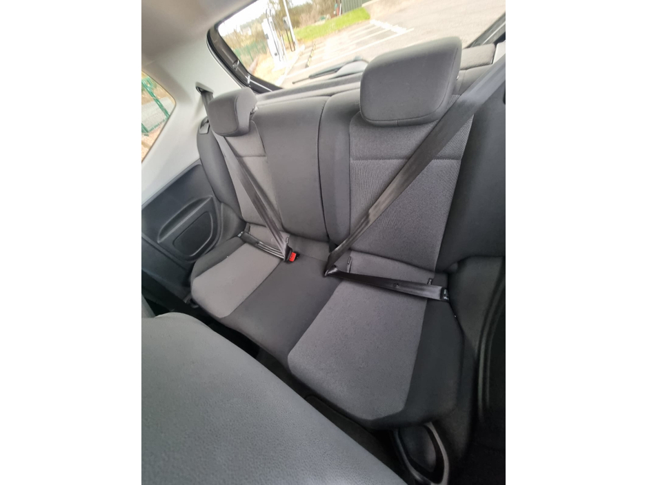 2014 Volkswagen up! - image 15