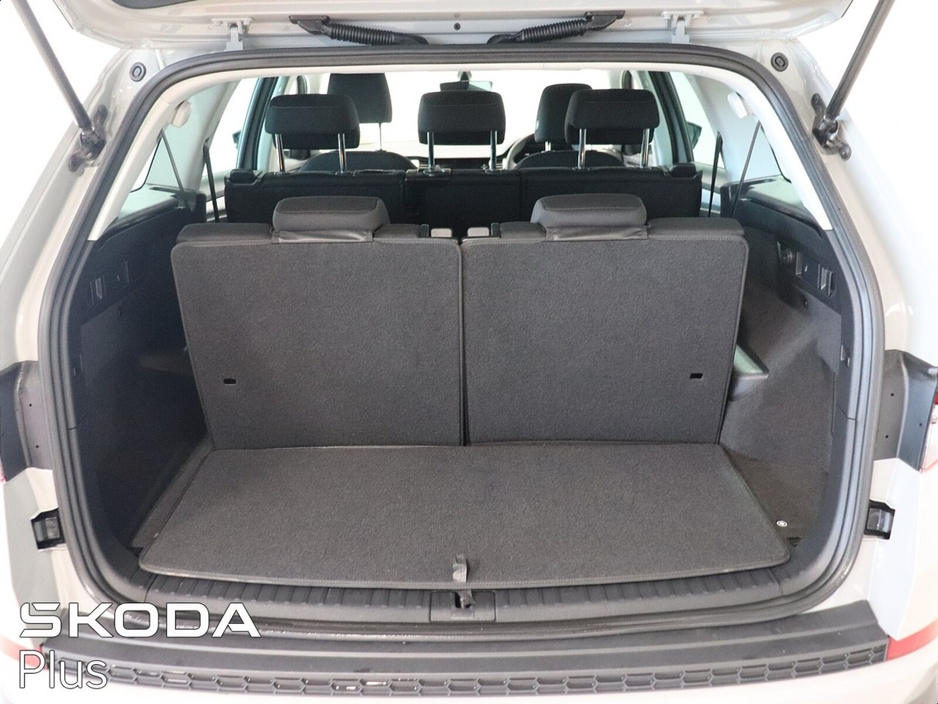 2023 Skoda Kodiaq - image 10