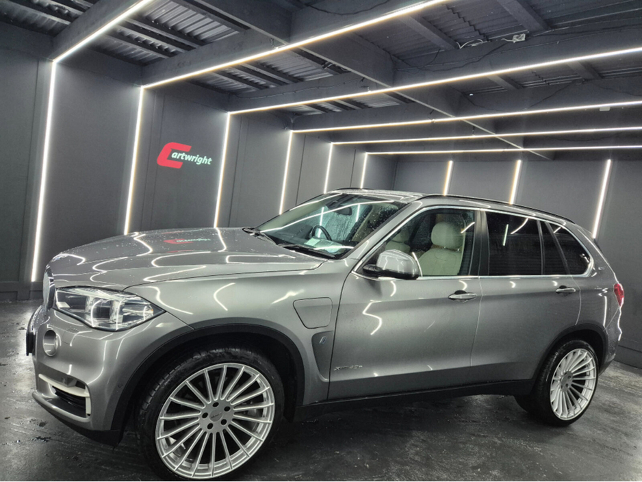 2017 BMW X5 - image 7