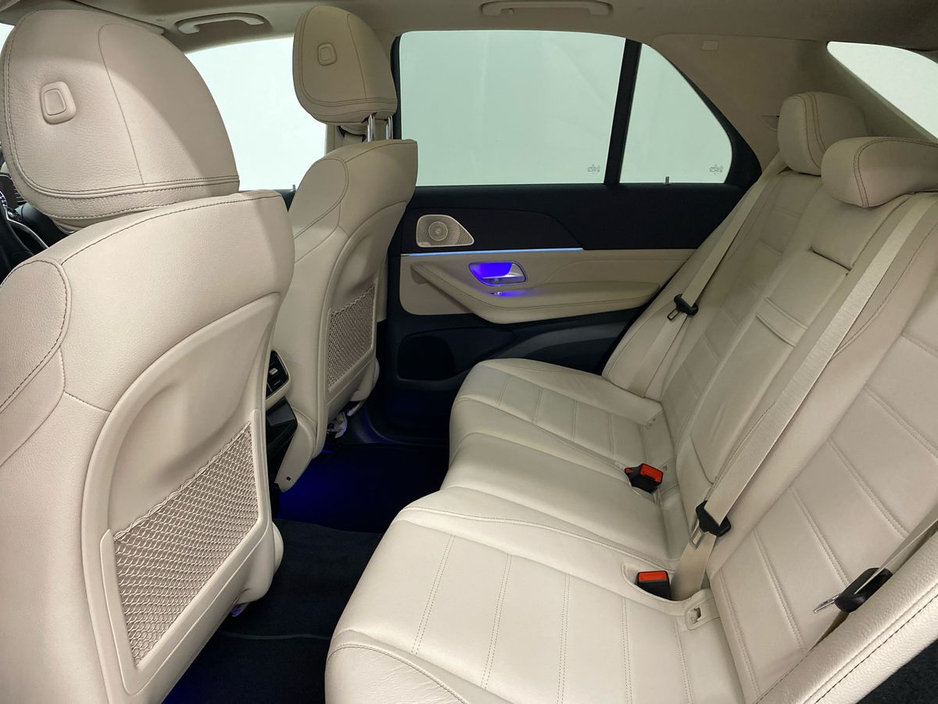 2025 Mercedes-Benz GLE Class - image 4