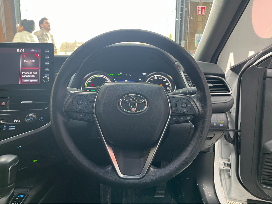 2023 Toyota Camry - image 9