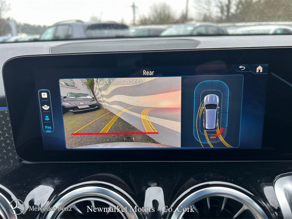 2025 Mercedes-Benz GLB - image 15