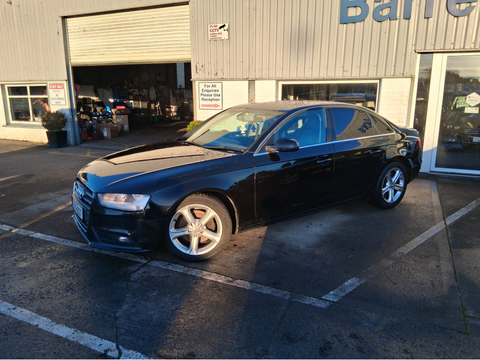 2015 Audi A4 - image 6