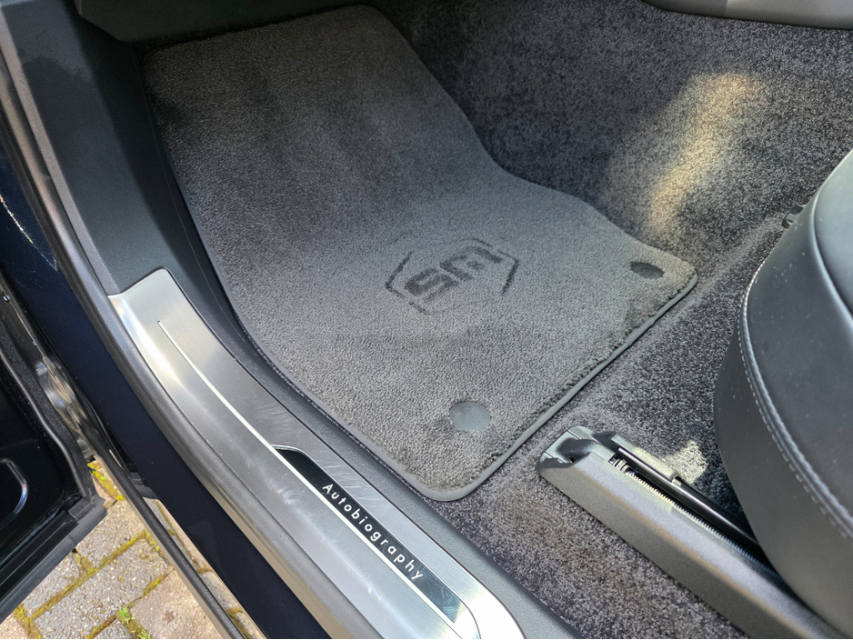 2025 Land Rover Range Rover - image 25