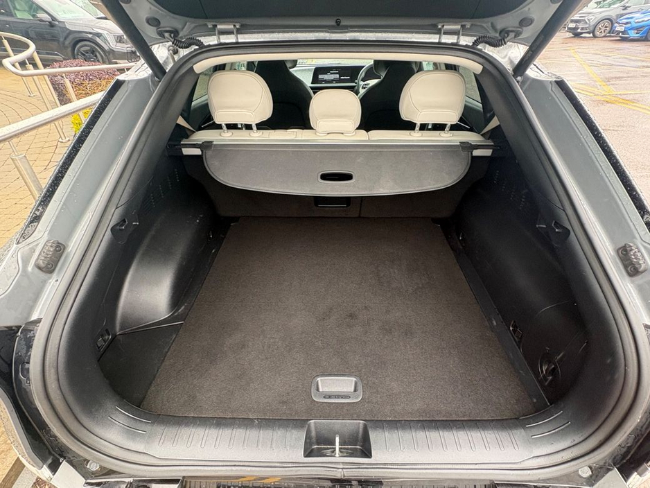 2022 Kia EV6 - image 4