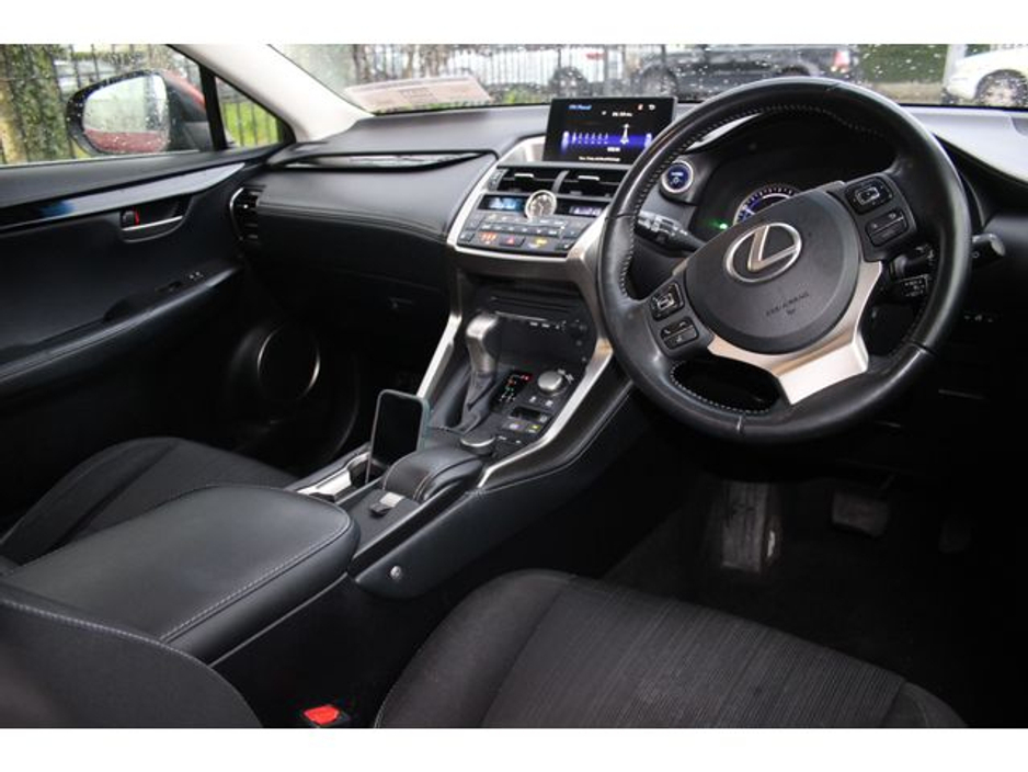 2015 Lexus NX 300 h 300H SE €19,950