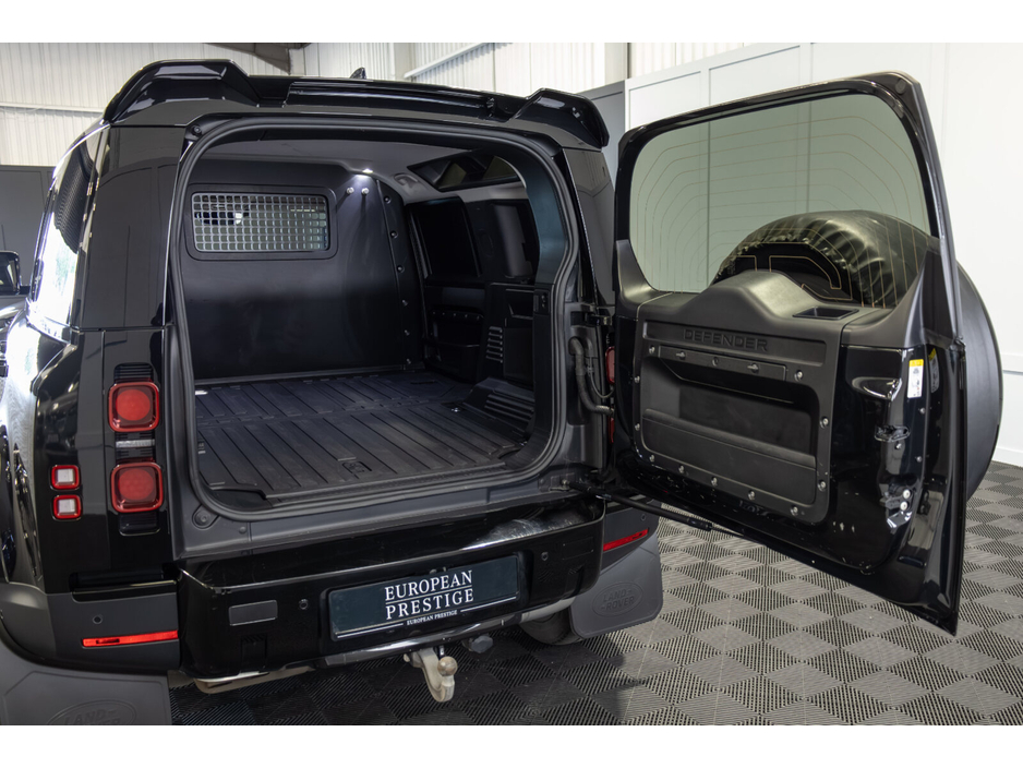 2023 Land Rover Defender - image 11