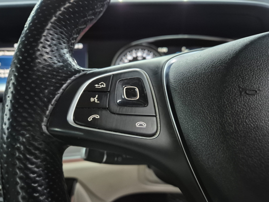 2018 Mercedes-Benz E Class - image 13