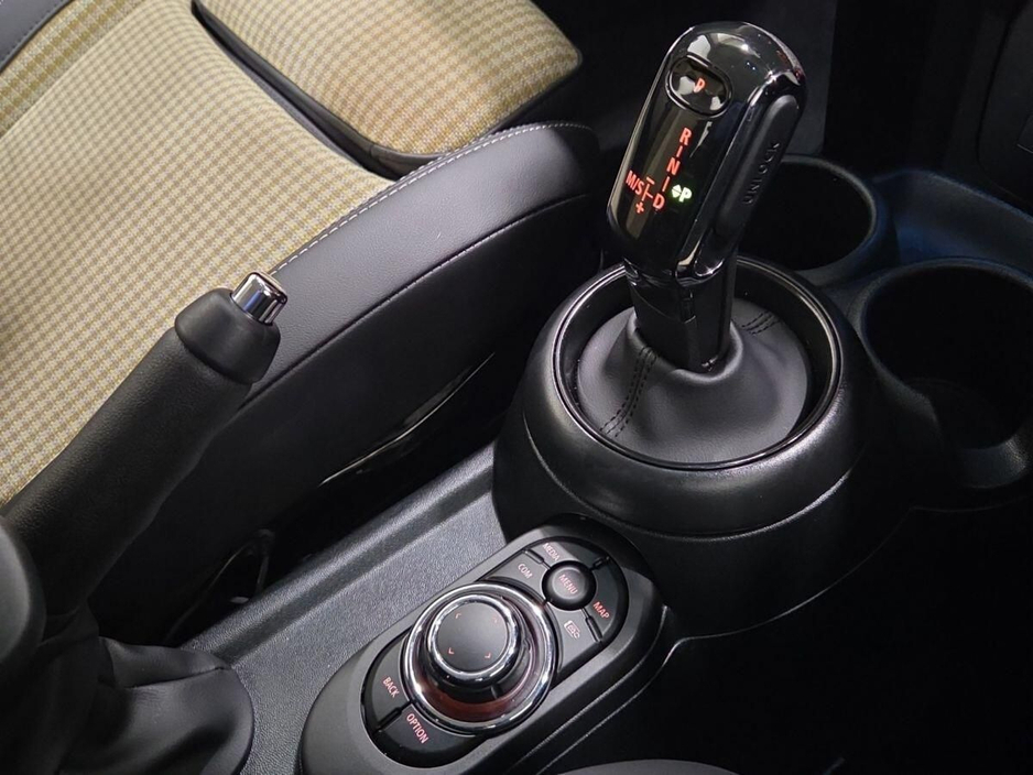 2024 MINI Hatch - image 10