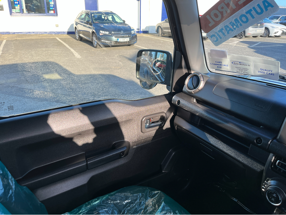 2025 Suzuki Jimny - image 15