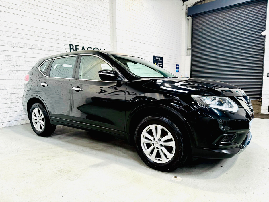 2017 Nissan X-Trail - image 5