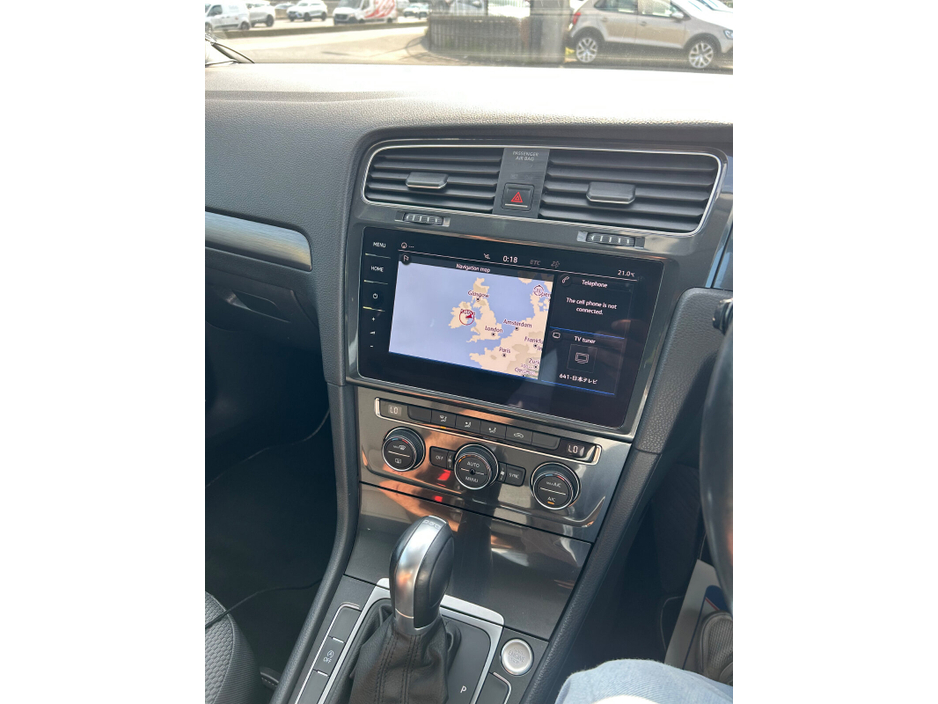 2017 Volkswagen Golf  €15,950