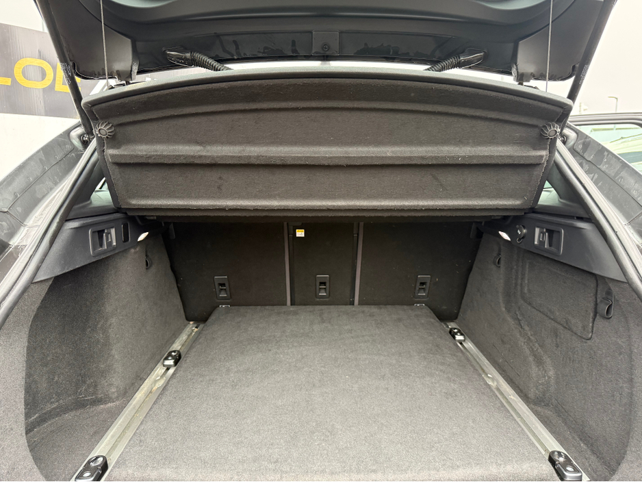 2016 Jaguar F-Pace 2.0 D AWD R-SPORT AUTO 5DR €15,950