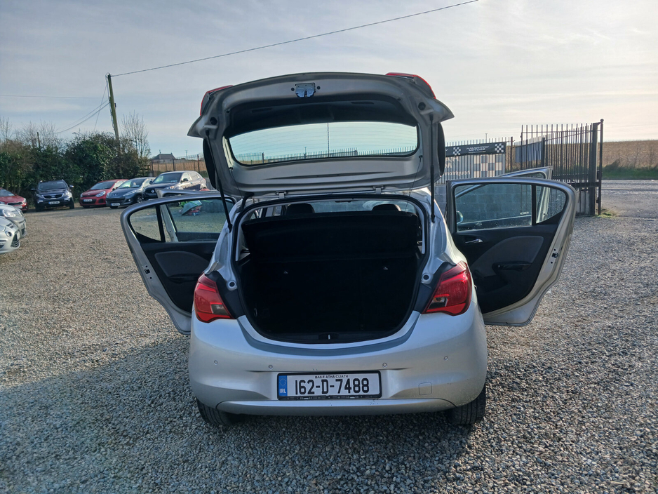 2016 Opel Corsa - image 4