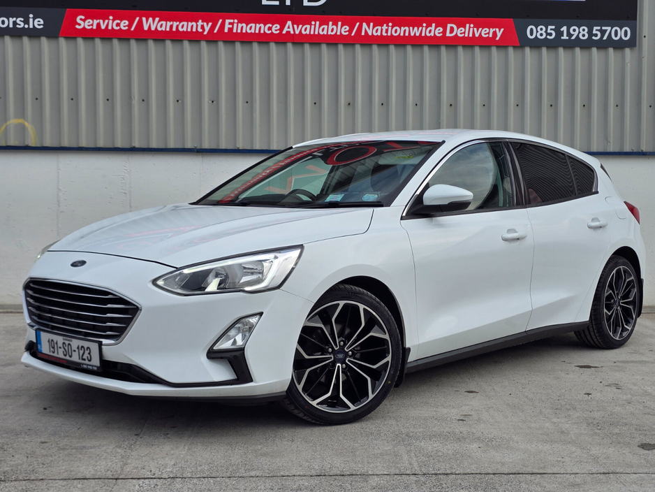 2019 Ford Focus - image 24