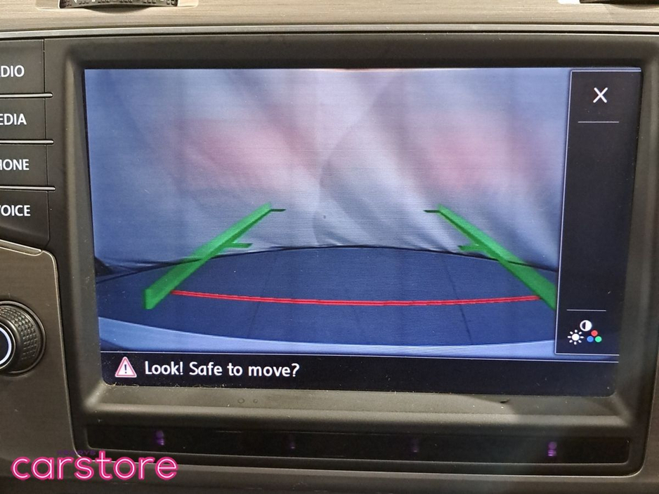 2016 Volkswagen Golf - image 21