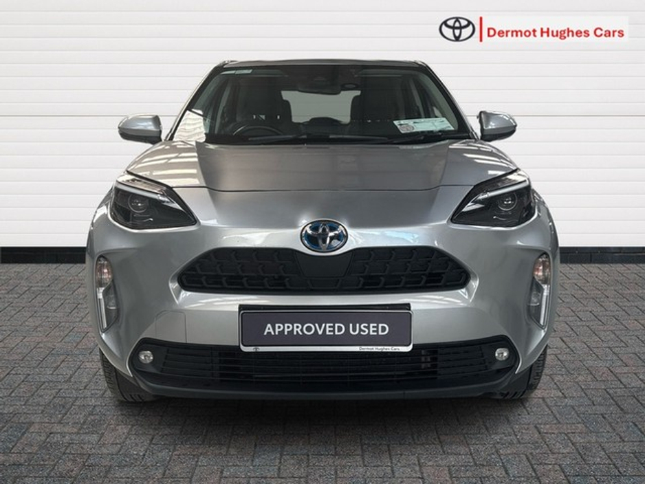 2023 Toyota Yaris Cross - image 5