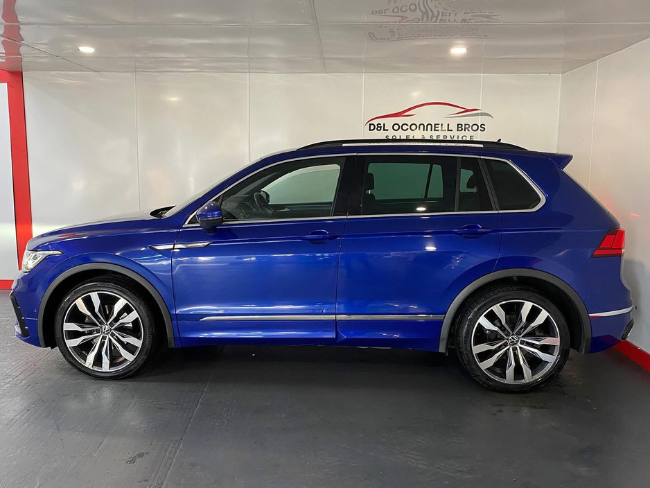 2023 Volkswagen Tiguan - image 9