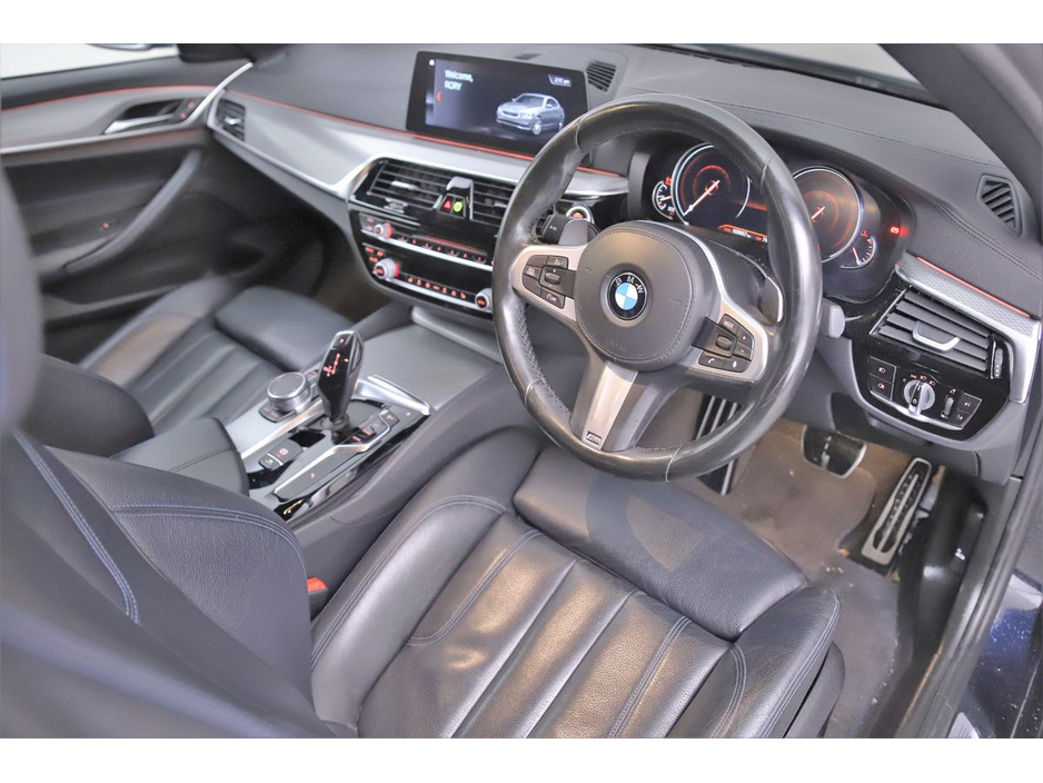 2018 BMW 5 Series - image 13