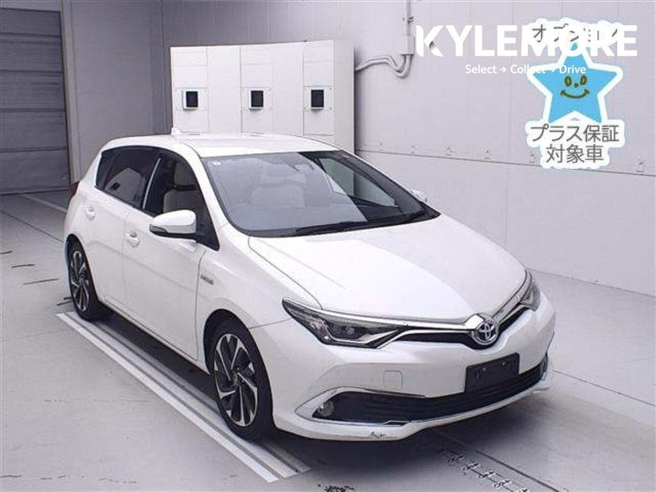 2017 Toyota Auris G PACKAGE - WHITE & BLACK LEATHER - UPGRADED ALLOYS - TOYOTA SAFETY SENSE - CRUISE CONTROL - REVERSE CAMERA €15,950