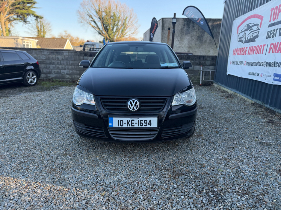 2010 Volkswagen Polo - image 2