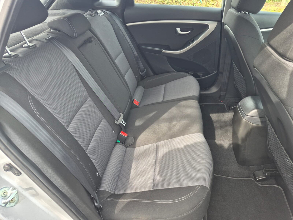 2015 Hyundai i30 - image 14