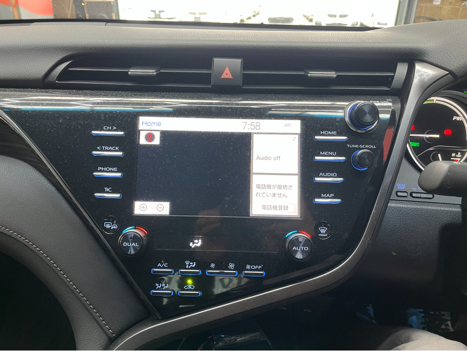 2019 Toyota Camry - image 21