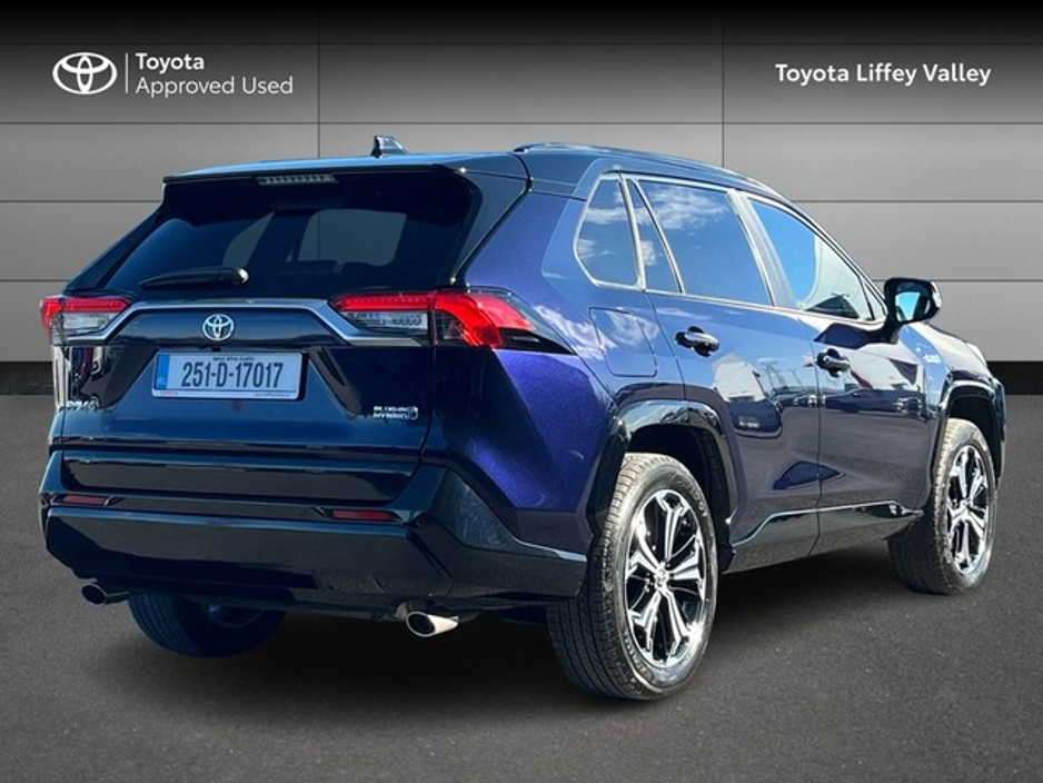 2025 Toyota Rav4 - image 2