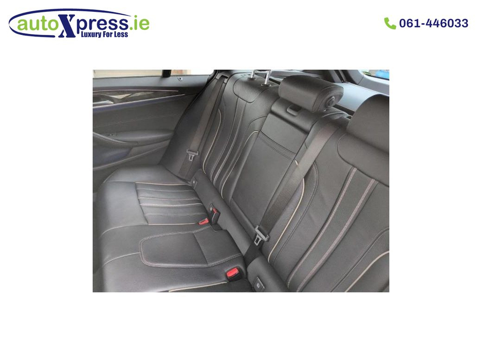 2019 BMW 5 Series - image 4