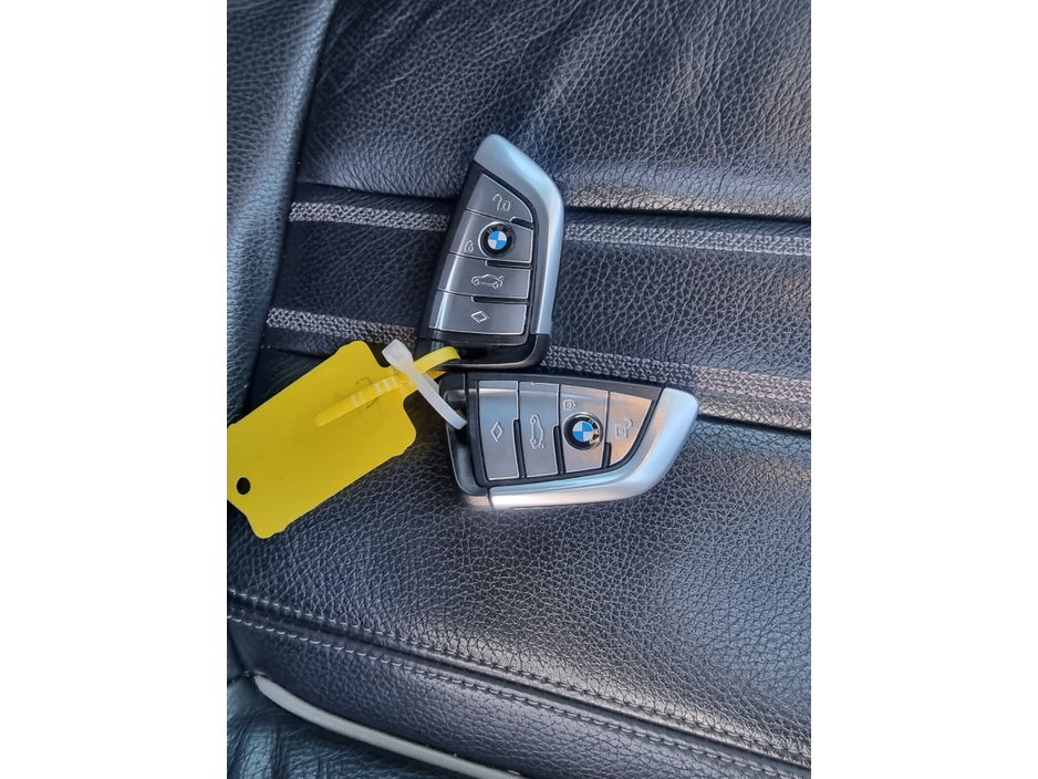 2018 BMW 5 Series - image 13